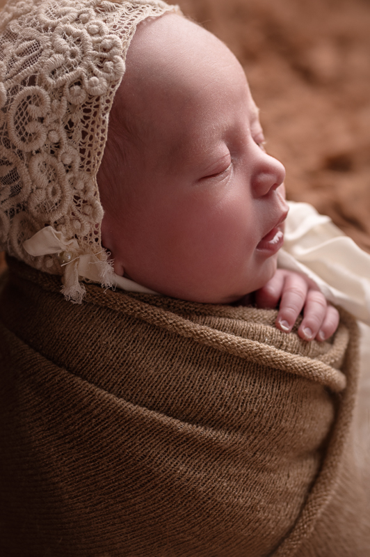 Photographe bébé naissance nouveau né en Vendée.