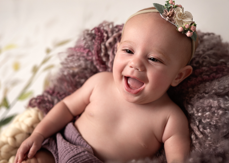 _DSC5051-Celine-Garde-photographe-bébé-éveil-3-mois-les-clouzeaux